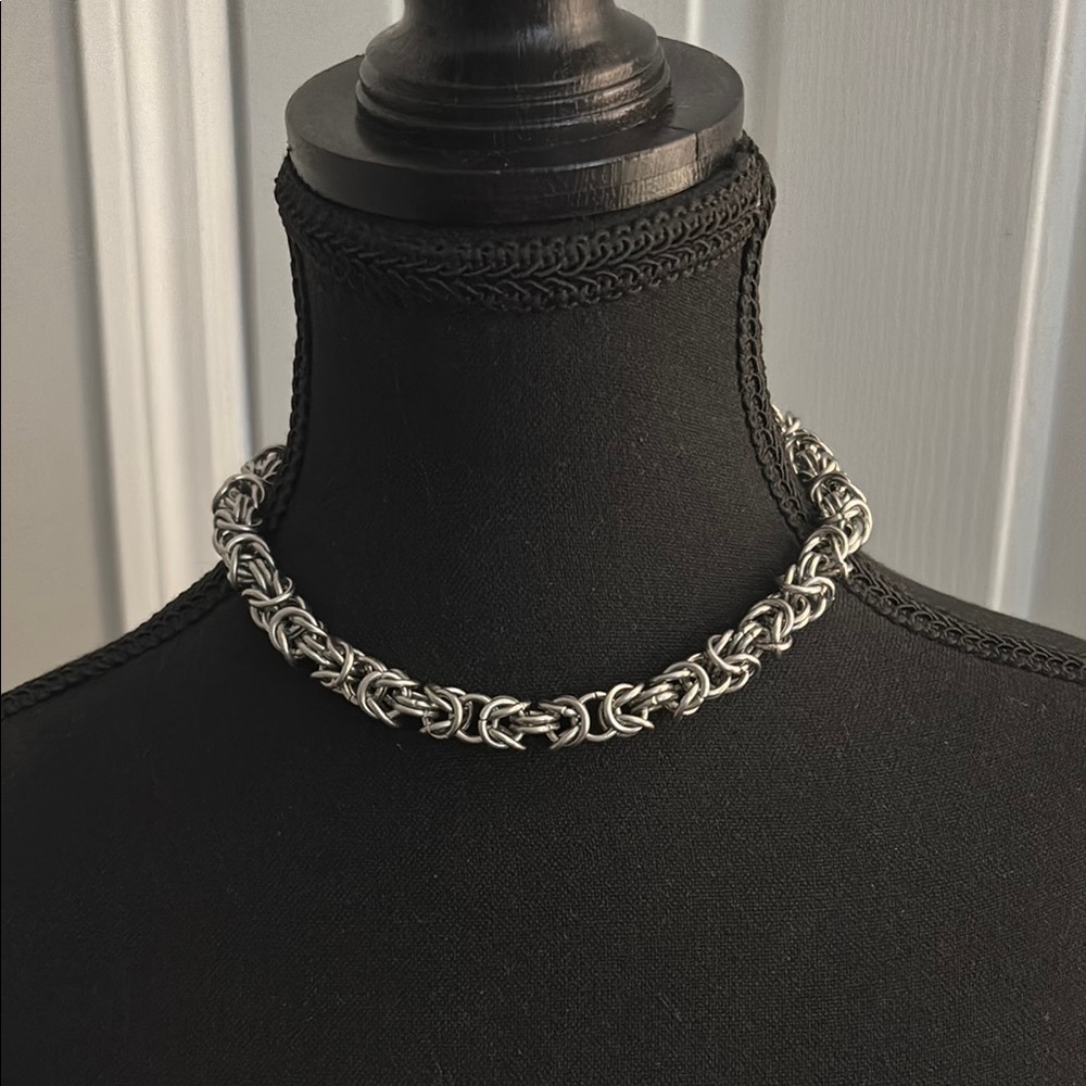 Elegant Silver Chain Necklace